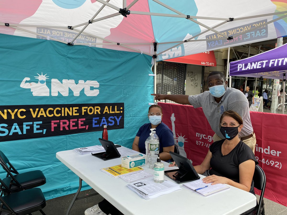 BrianBenjaminNY's tweet photo. Several of #HopeforHarlem’s sponsors are Houses of Worship participating in the vaccine #WeekendofFaith, and we have representatives here providing vaccines as well! 

Stop by before 5pm or find a COVID-19 vaccination location near you: 
https://t.co/WNebejbTN2 https://t.co/2z4WbJmqib