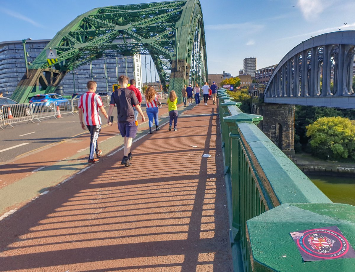 SteMartPhotos's tweet photo. A few stickers around the city centre today. I argued with a bloke near me over his childish booing of the knee, he took offence to me clapping. Most around me backed me up and hearing the cheers drown out the minority booing was great 👍 

@SunderlandUnite 
@Safc_FLAF https://t.co/bsGRfUZvlU