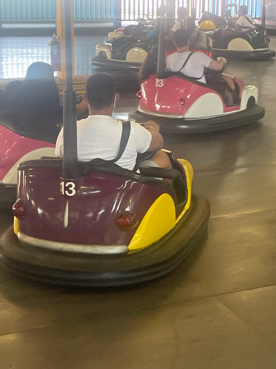 NYPD103Pct's tweet image. Our #NYPDExplorers have been working hard at various events. Here they are enjoying some well earned down time at Rye Playland.