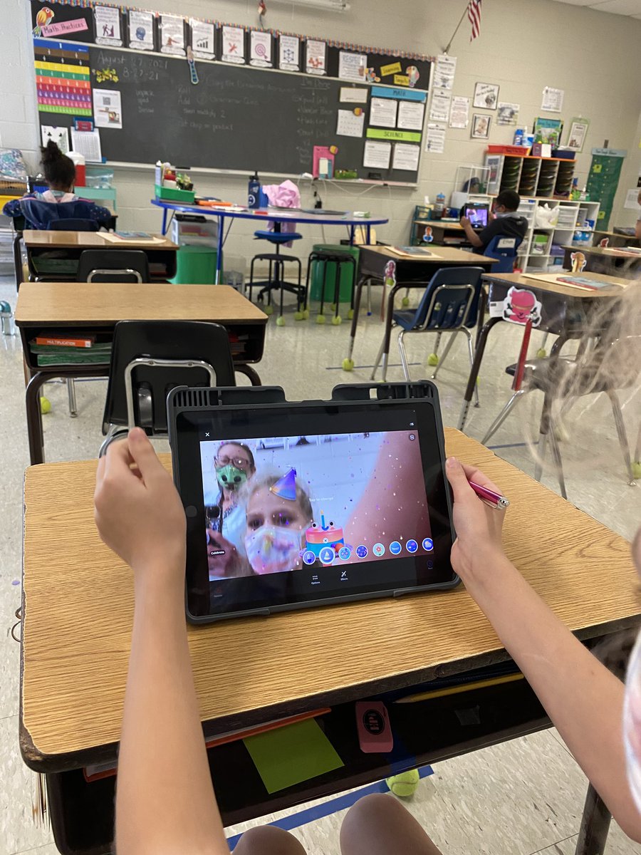 swampfrogfirst's tweet image. My #oesrams are  reating a birthday wish for one of our friends using @Flipgrid 

Thanks to @themerrillsedu for such an amazing idea! 
Check out their books for creating #interactiveclass ideas easier!
#flipgridfever