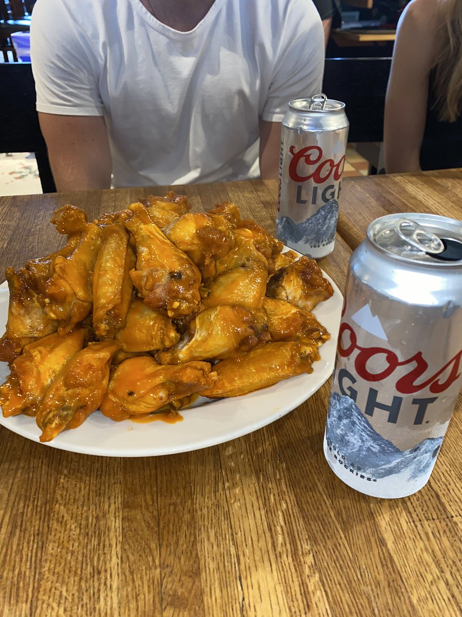 Blue Mountains, Runyons Wings, college football. Trifecta. <a href="/BarstoolBigCat/">Big Cat</a>