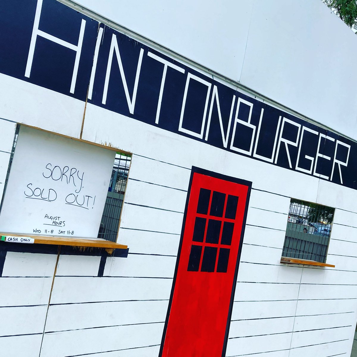 HINTONBURGER's tweet photo. Sorry -SOLD OUT

See you tomorrow 11am

#SupportLocal #Ottawa
#OttawasBestBurger #OttawasBurger  #HINTONBURGER https://t.co/enVEYxHLFf
