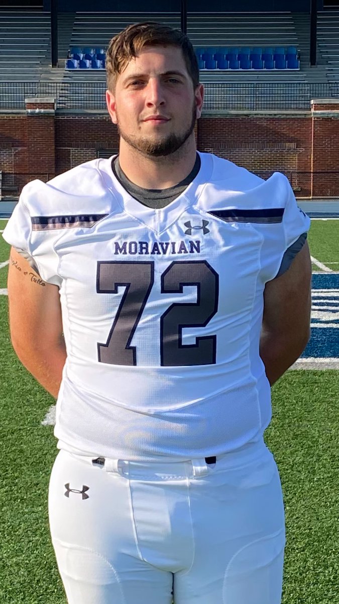 pauliednj's tweet photo. ⁦@RaritanSports⁩ Paul DeFalco Raritan Rockets class of 2021.  Beginning his College Football career at ⁦@MoravianFB⁩. Opens up Saturday 9/4 at Kings.  Go Hounds Go Rockets Go Paulie D https://t.co/csZxC4G2yB