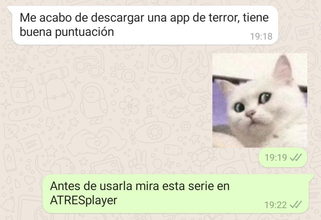 atresplayer's tweet photo. 📲😱Cuando estás viendo #TerrorApp y recibes un mensaje de tu amiga:
▶Disponible en #ATRESplayer: https://t.co/NyLAKwJan1 https://t.co/okVKCXttzY
