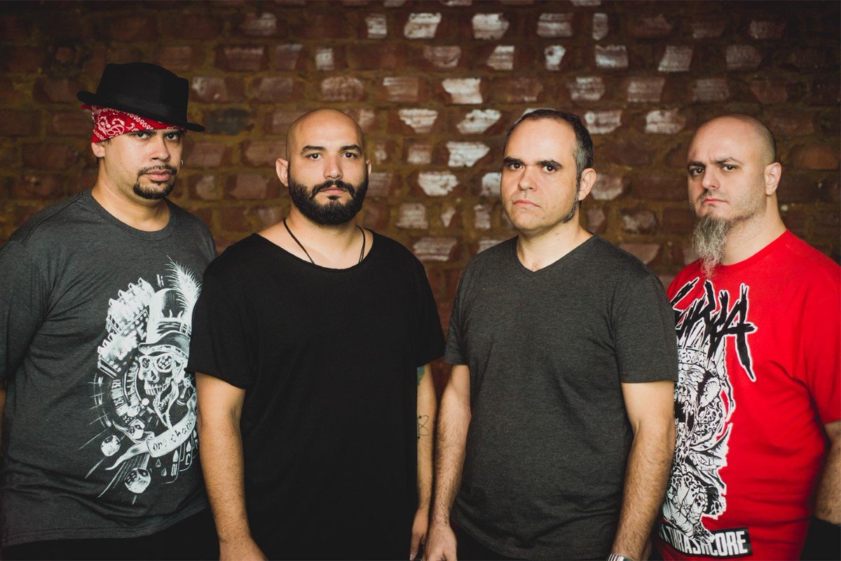 maquinaprofanaf's tweet photo. #MaquinaProfanaFest : Punhal - Lança vídeo da politizada faixa, “Só não vence quem não quer”
Inscreva-se No #Blog, Compartilhe . Apoie o #Underground Seu Apoio é Muito Importante👇🎧🤘
https://t.co/28zhKBriRm
#Punhal #PunkRock #Punk #HardCore #Metal #Crossover https://t.co/p99qJlWr7U
