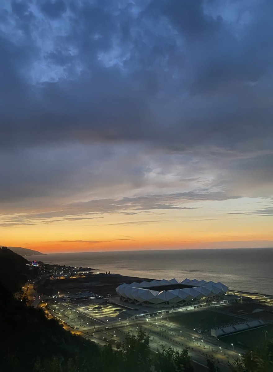 Biz hep seninle, her hayale seninle... 💙❤️