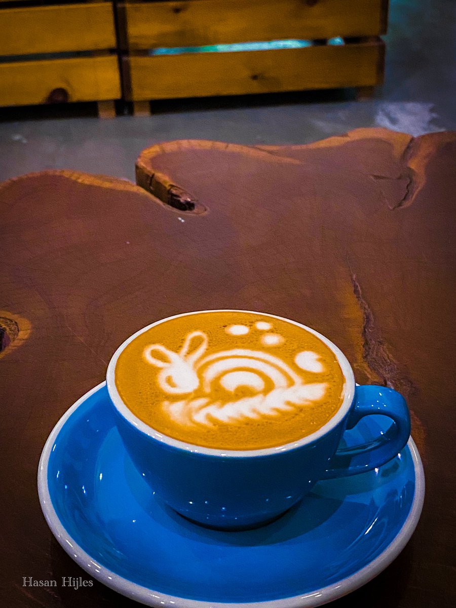 اعطوني رأيكم 🙆🏻‍♂️🙆🏻‍♂️.
الصورة من الكوفي الجميل 😍💙.
 <a href="/bohocafe_sa/">Boho</a> <a href="/ma_mosallam/">Morta.</a>