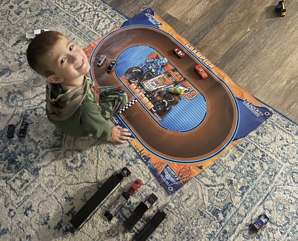 Local track rained out, @ASCoC &amp; <a href="/USACNation/">USAC Racing</a> on the TV and my little man watching &amp; racing on the <a href="/BradyBacon/">Brady Bacon</a> mat. He can’t wait for his <a href="/SwindellSpdLab/">Swindell SpeedLab</a> diecasts to come in!