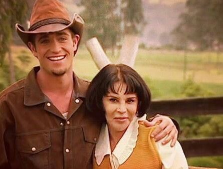 Sofia31115059's tweet photo. Tbt de Franco con Eva🥰 @michelbrownmike #pasiondegavilanes #pasiondegavilanes2 #francoreyes #michelbrown #evarodriguez #actores #novelas https://t.co/dHfaL86OJy
