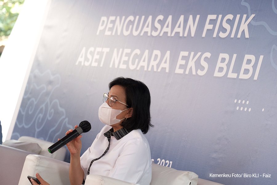 Muti4r401's tweet photo. Tagih hak negara,pemerintah ambil alih aset obligor BLBI yaitu dengan pemasangan plang pengamanan dan penguasaan terhadap 4 bidang tanah seluas 5.291.200 m2 
#SitaAsetObligorBLBI https://t.co/5f7wmGbZnw https://t.co/vQY7wXDyrL
