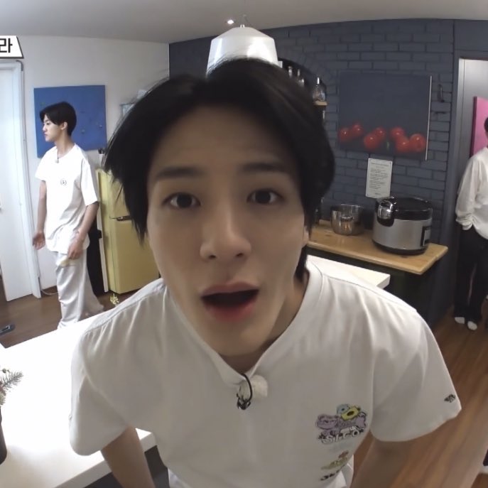 sunsetjeno's tweet image. jeno yawn