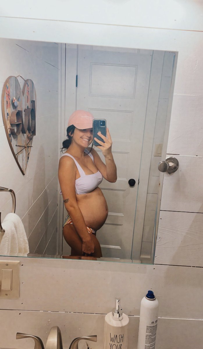 series of bumpdates💙 
14-16 wks with little man