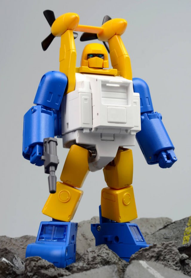 TFsource's tweet photo. Adding new figures to your collection feels like Christmas morning. 🎁📦
. . .
#tfsourcecaw Fans Toys restock figures still available + Savings on select items. Shop 👇
https://t.co/SpR40xhnQk https://t.co/5dC03gS3nE
