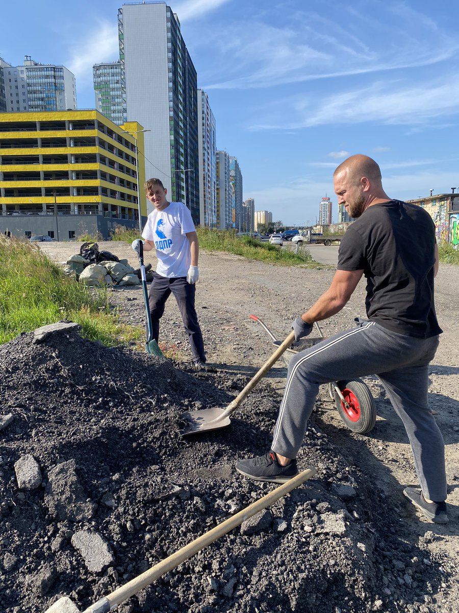 ЭКОСУББОТНИК в Приморском.
Хорошо поработали, даже конкуренты присоединились)
#ЗАЛДПР
#выборы2021