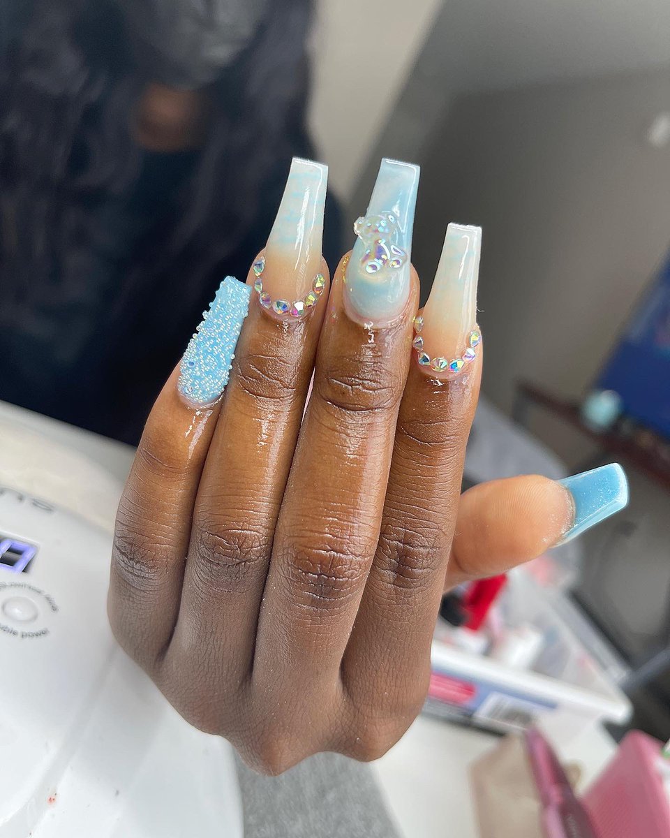 YiasiaL's tweet photo. beary blue 🧸🧸🧸 appointments available 🥰 link in bio to book #uscu #uscupstate #spartanburgsc #greenvillesc #nailtech #scnailtech https://t.co/kB7cJL9txZ