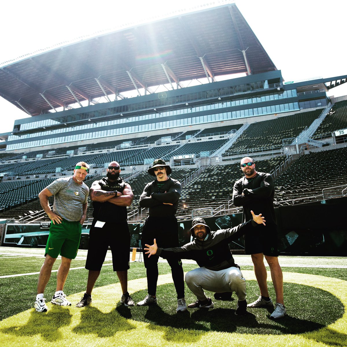 coachfeld's tweet photo. 2021 Fall camp ends when our heads hit the pillow. Our eyes open in the morning on GAME WEEK with the next opportunity to go 1&0 😤😤💪🏽💪🏽 #TAKEthePAC #OneGameSeason #SQUAD https://t.co/lj4QJVJBLg
