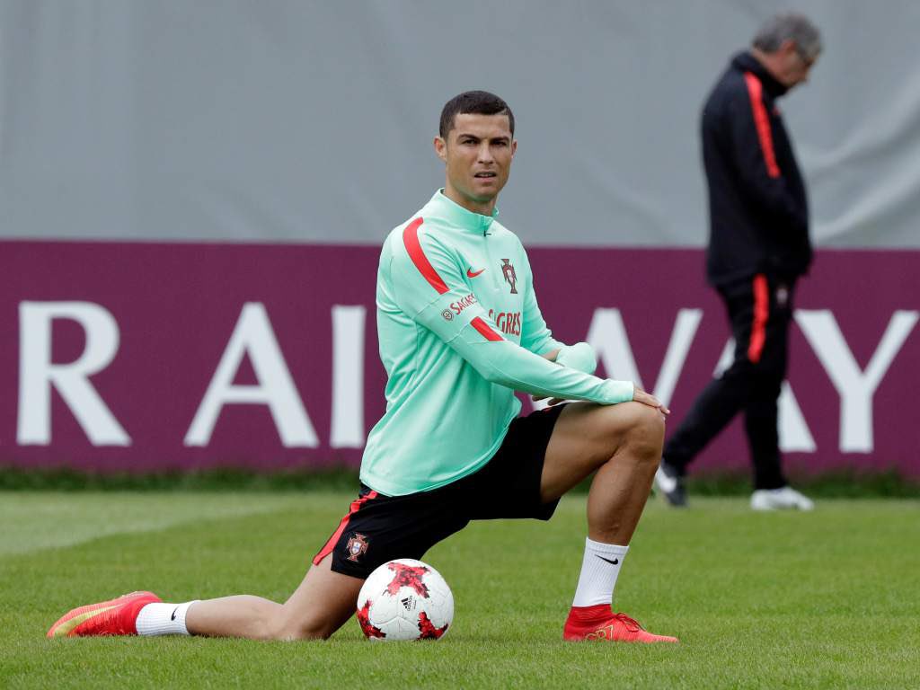 Allistair McCaw (@allistairmccaw) on Twitter photo Forget about <a href="/Cristiano/">Cristiano Ronaldo</a> not being ‘the same player he was.’ What <a href="/ManUtd/">Manchester United</a> have inherited is a leader on and off the field. His example, professionalism, influence, standards and discipline are invaluable. Every coach/manager wants these kind of leaders in the locker room! Forget about <a href="/Cristiano/">Cristiano Ronaldo</a> not being ‘the same player he was.’ What <a href="/ManUtd/">Manchester United</a> have inherited is a leader on and off the field. His example, professionalism, influence, standards and discipline are invaluable. Every coach/manager wants these kind of leaders in the locker room!