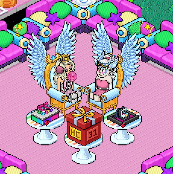 ❤️‍🔥🎂SORTEO FK13🎂❤️‍🔥  
3 primeros lugares 🏆
🥇Cámara Polaroid 
🥈HC 31 Días 
🥉Patines Retro 

REQUISITOS: 
📌 Seguir a @FK13habbo  y a <a href="/CAPRISHOSA_HB/">CAPRISHA🇧🇷🇧🇷</a> 
📌Darle RT y corazón ♥️ 
📌Etiquetar a un amigo para que te invite unos taquitos 🌮 :3 
Termina: 01/09/2021 🍬