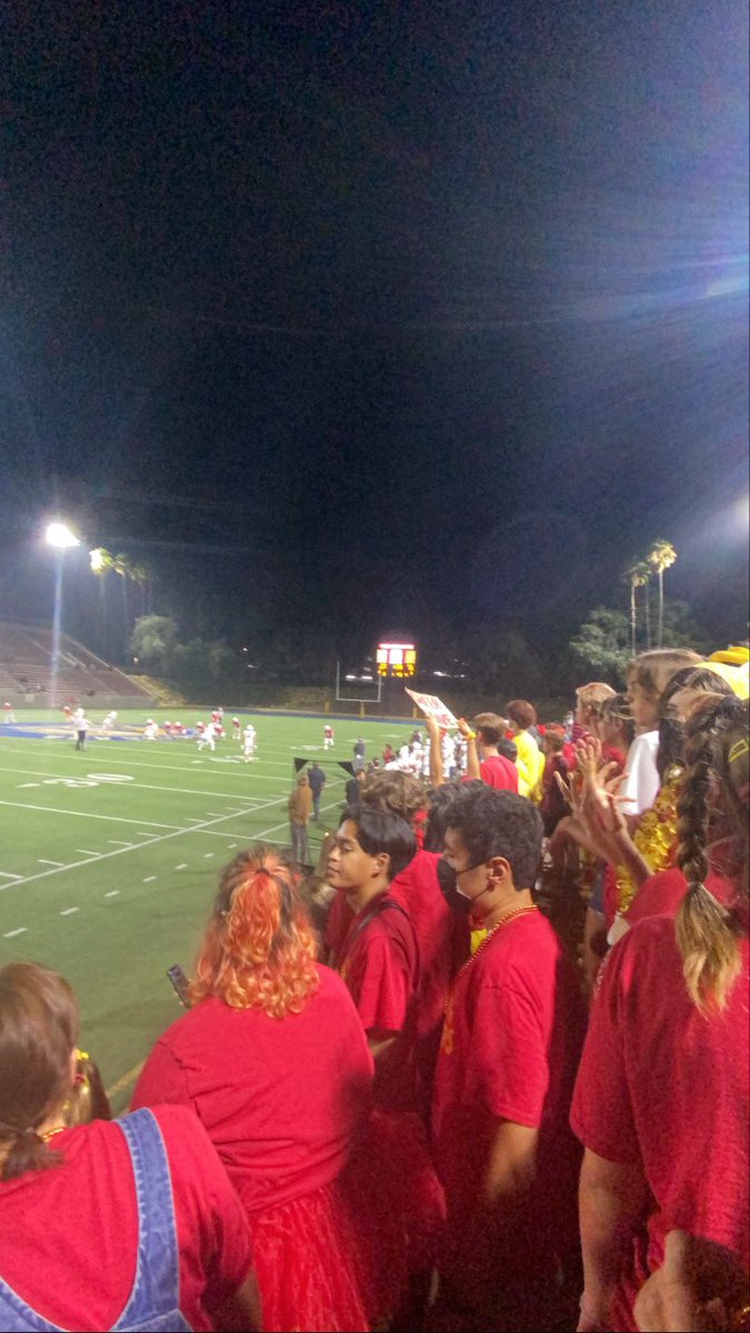 ROWDY ROOTER RECAP: A thread of the El Modena Rowdy Rooters last night at the Santa Ana Bowl!

<a href="/ElmoHSAthletics/">El Modena Athletics</a> <a href="/ElModenaHS/">El Modena HS</a> <a href="/ELMOPrincipal/">ELMOprincipal</a> <a href="/elmodenafb/">El Modena Football</a> <a href="/StudentSectRep/">The Student Section Report</a> <a href="/MAlvarez02/">Manny Alvarez</a>
