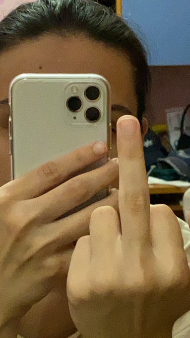 таки обрезала свои ногти. а зачем вы узнаете на другом сайте&hellip; https://t.co/u90IKLbY9B