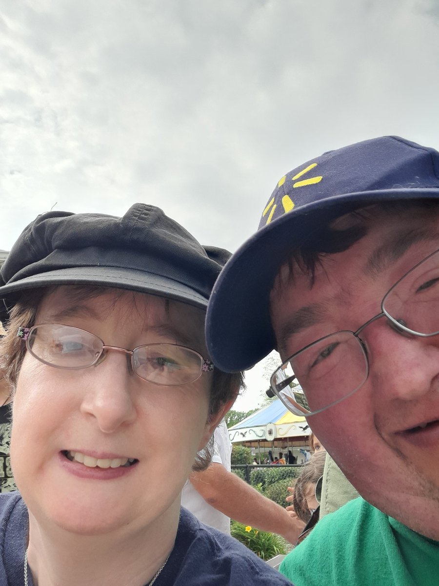 Mluvsmusic's tweet photo. On one of the trains at Bay Beach today before we got rained out. #Baybeach #GreenBay https://t.co/aGbwlbKIvu