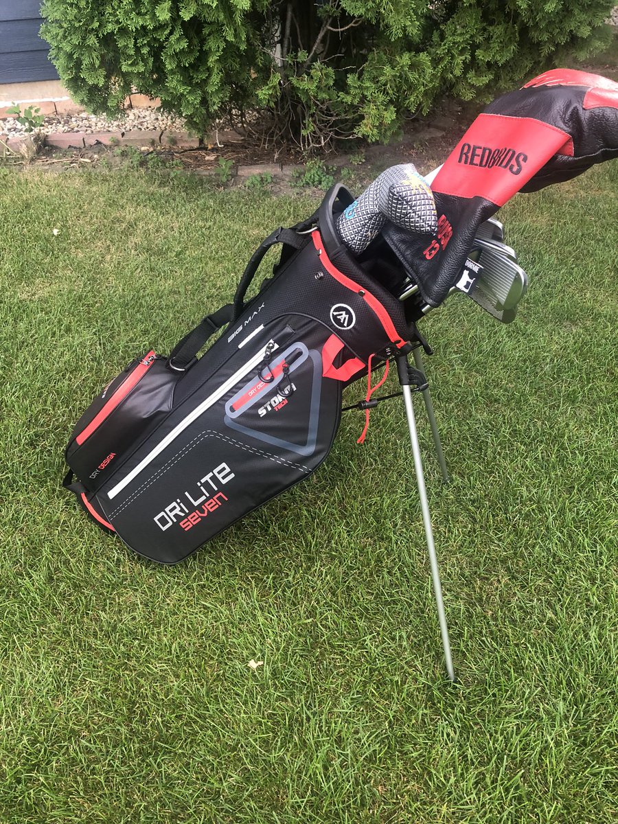 RangeHeroes's tweet photo. This little guy showed up today. Pretty excited to see how this @BigMaxGolf carries! Stay tuned for the review soon! https://t.co/KX3OWKTFLu