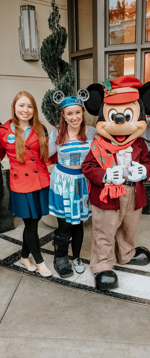 Happy Birthday to the best sister ever 💕
Love you so much Hannah ❤️⁣

#californian #californialove #losangeles⁣⁣
#wanderlust #sheexplores #disneyland⁣⁣
#disneyday #disneyfun #disneystyle #disneylife #ilovedisney #mouseears #mickeyears #virgoseason