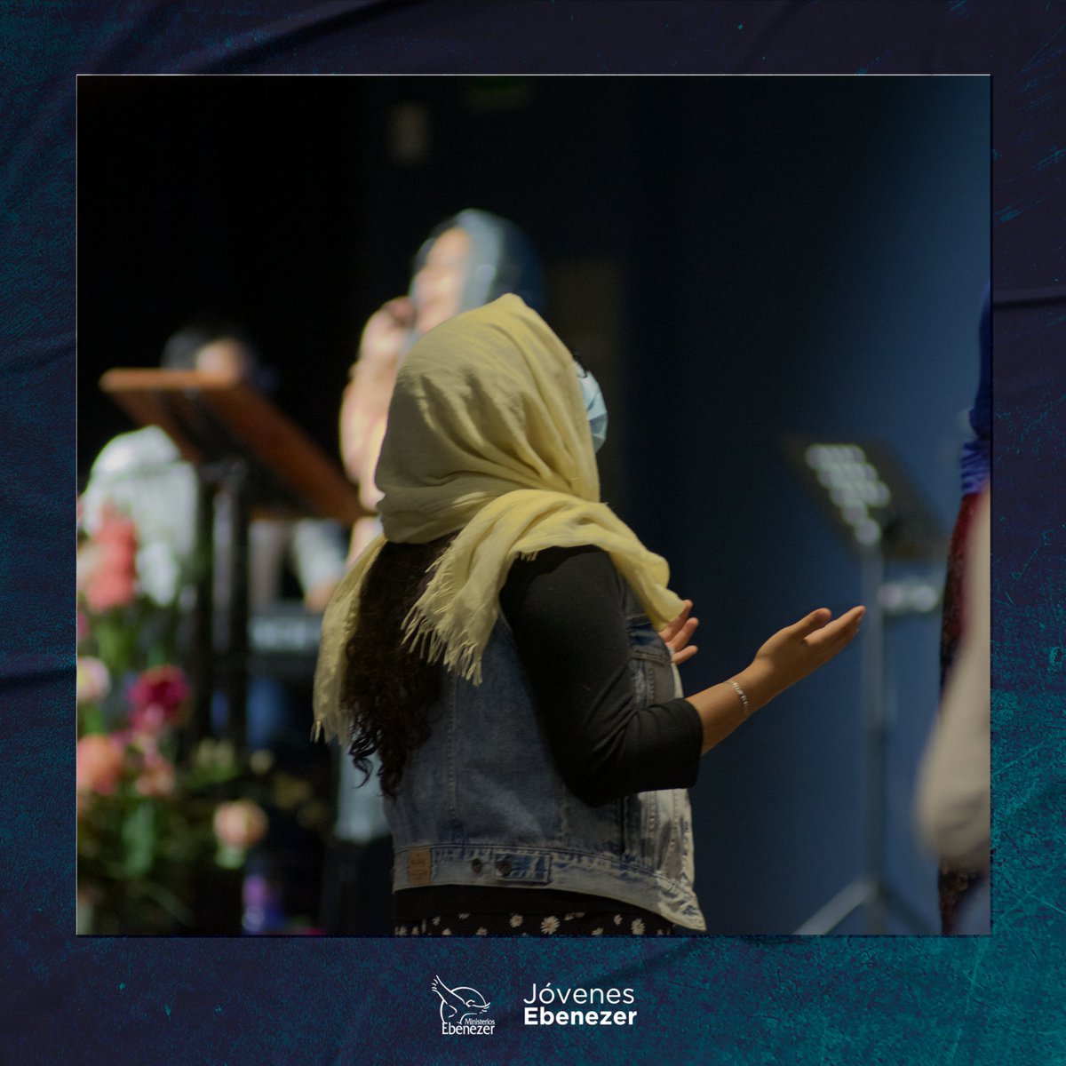 ebenezerjovenes's tweet photo. Por tanto, ofrezcamos continuamente mediante Él, sacrificio de alabanza a Dios, es decir, el fruto de labios que confiesan su nombre. 

Hebreos 13:15 LBLA

#Alabanza
#JovenesEbenezer https://t.co/Rgcqo8wrRR