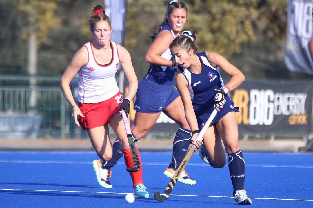 ceciperez1's tweet photo. Nuestras #DiablasJr quedan cuartas en este gran evento, teniendo una participación realmente espectacular 🤩 Felicitaciones chicas y ¡vamos x mas! 🇨🇱💪🏻 https://t.co/MHa4ztrZKD