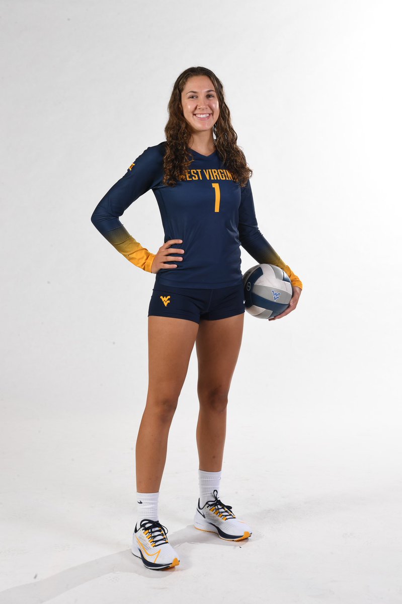johnkol5r's tweet photo. KATIEBUG IS A MOUNTAINEER!!💙💛@WVUVolleyball https://t.co/koscdkpidc