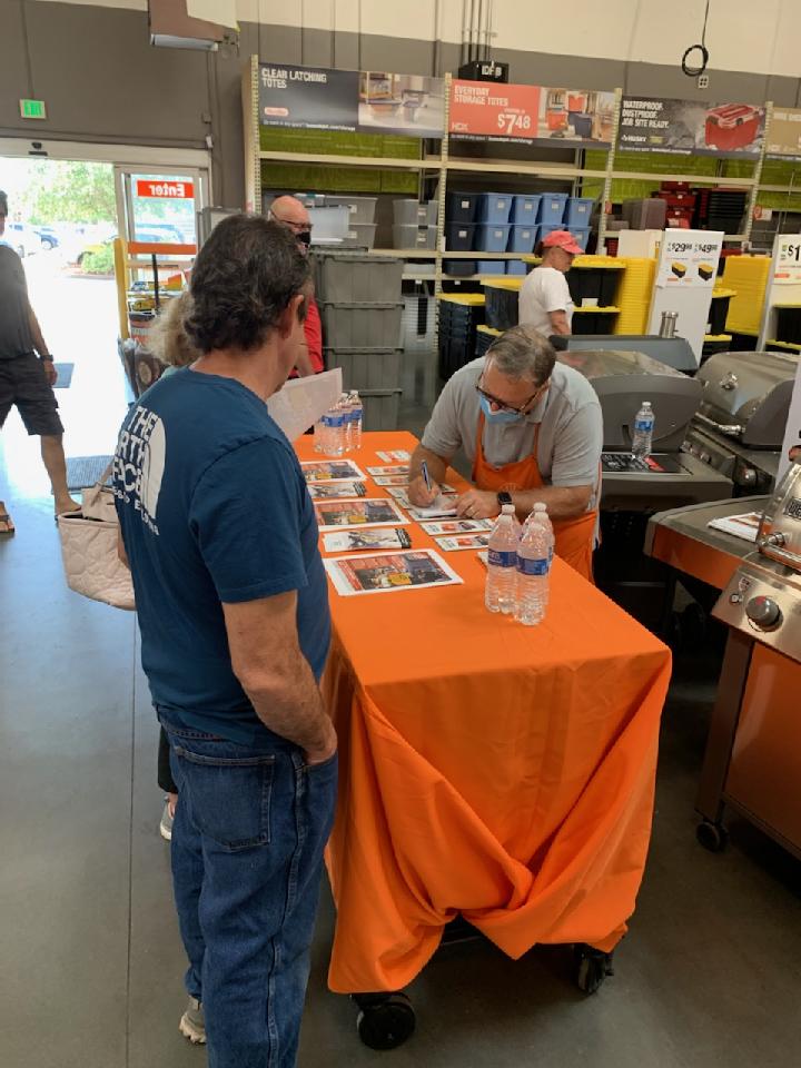 Rick hard at work driving leads for our store today! #HD1121 #HvacChallenge @Sam_Wright1121 <a href="/JimSimmonsHD/">Jim Simmons</a> <a href="/Wayne_alton73/">Wayne Alton</a> <a href="/DanMallonhd/">Dan Mallon</a>