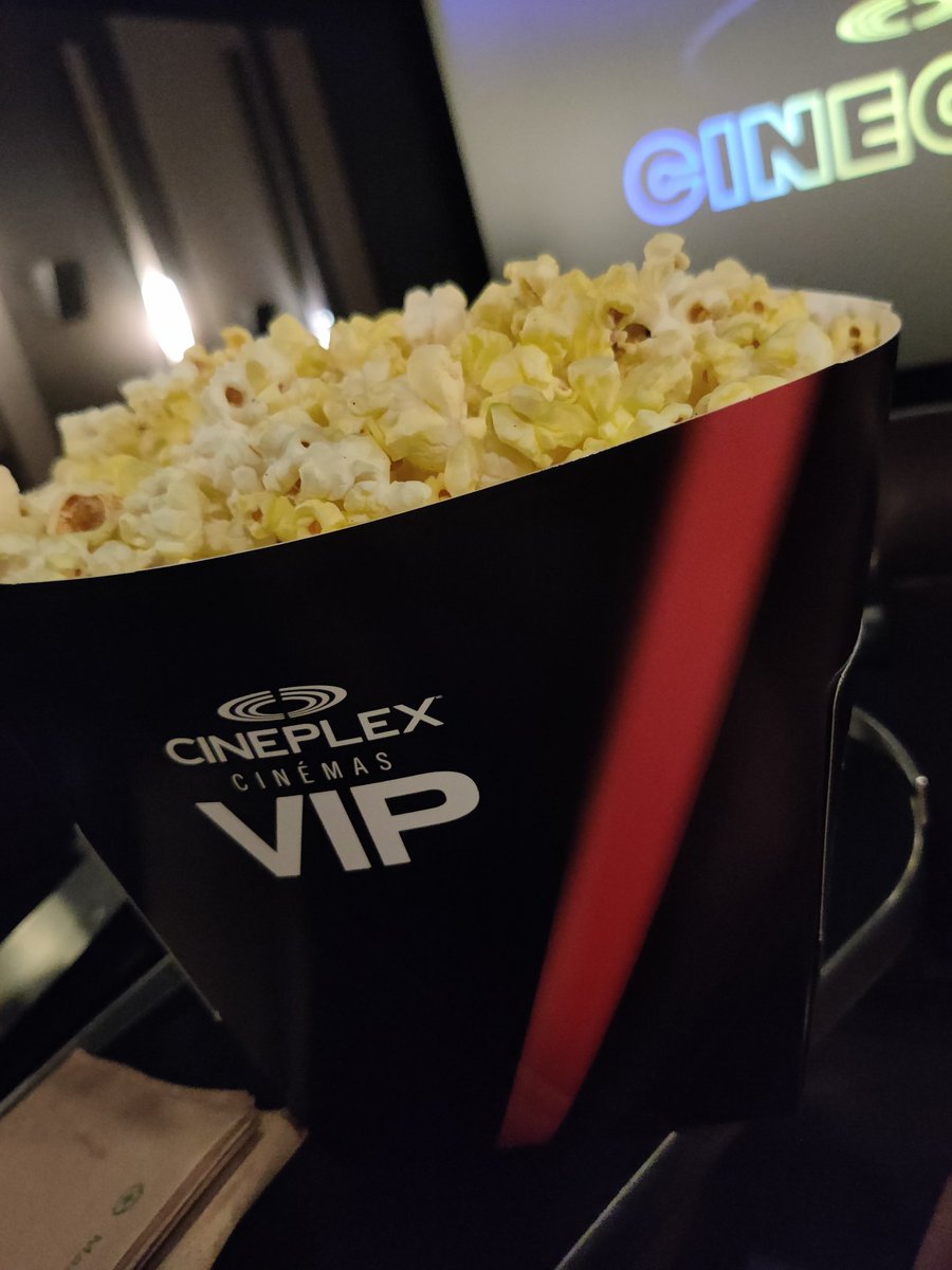 SashkinzTV's tweet photo. Saw Free Guy today in my first VIP experience! 10/10 video game movie. Highly recommend!!
#cineplexvip #vip #popcorn #freeguy #videogamemovie https://t.co/oU7jtdflSO