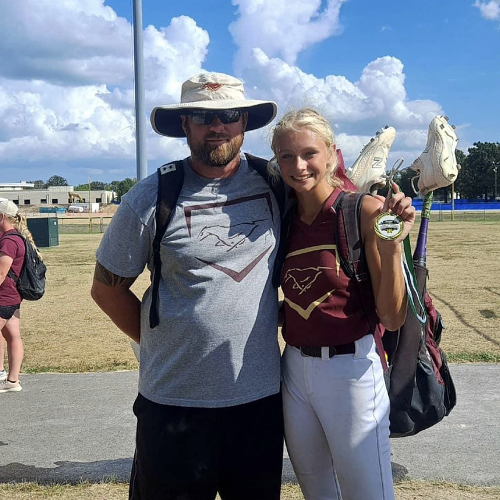 EldonMustang's tweet photo. Congratulations to the Varsity Softball team for picking up a win today over Desoto in the Sullivan Tournament! Also congrats to Chloe Ruark for making the All-Tournament team. #MustangMade https://t.co/hXqjfjStXR