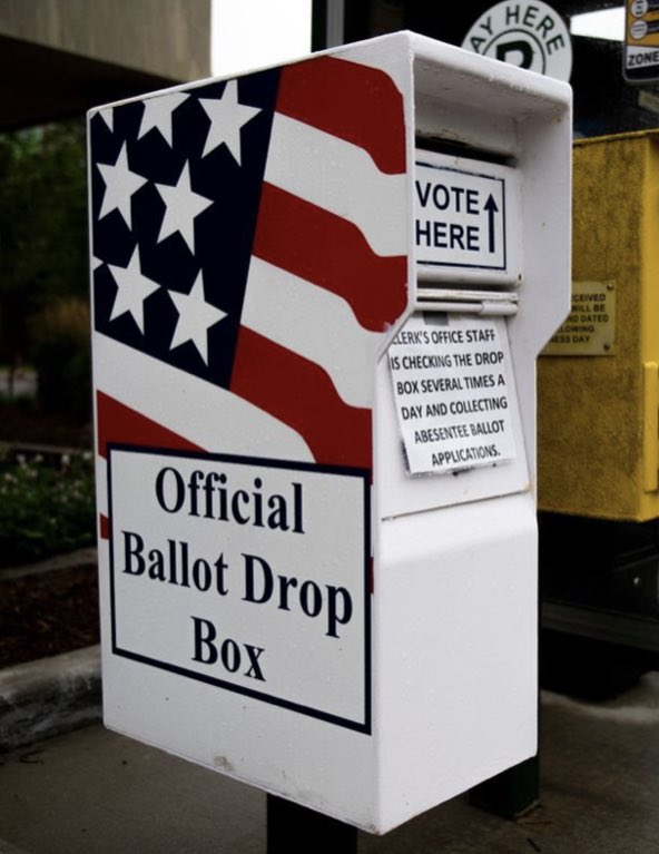 I dropped off my ballot today in the #CaliforniaRecall at my local branch - reminding me that many #libraries have convenient voter dropoff boxes. 🙂 There’s no excuse not to make your voice heard. Please vote!!! 🗳 <a href="/sanjoselibrary/">San Jose Public Library</a>