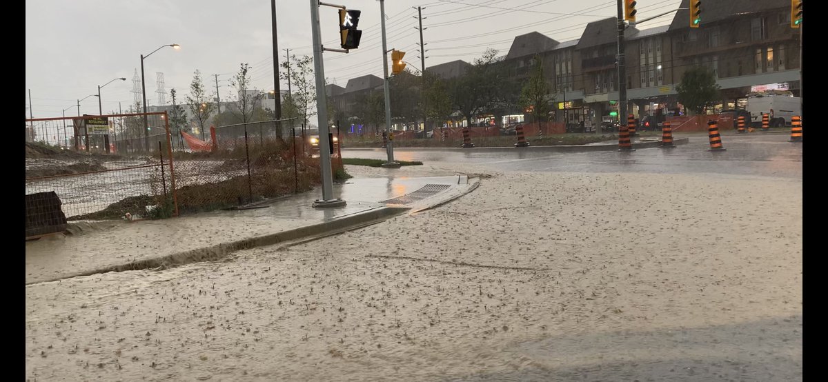 Severe storms causing flooding and power outages in the West end of the GTA. Multiple lightning strikes reported. #ONStorm