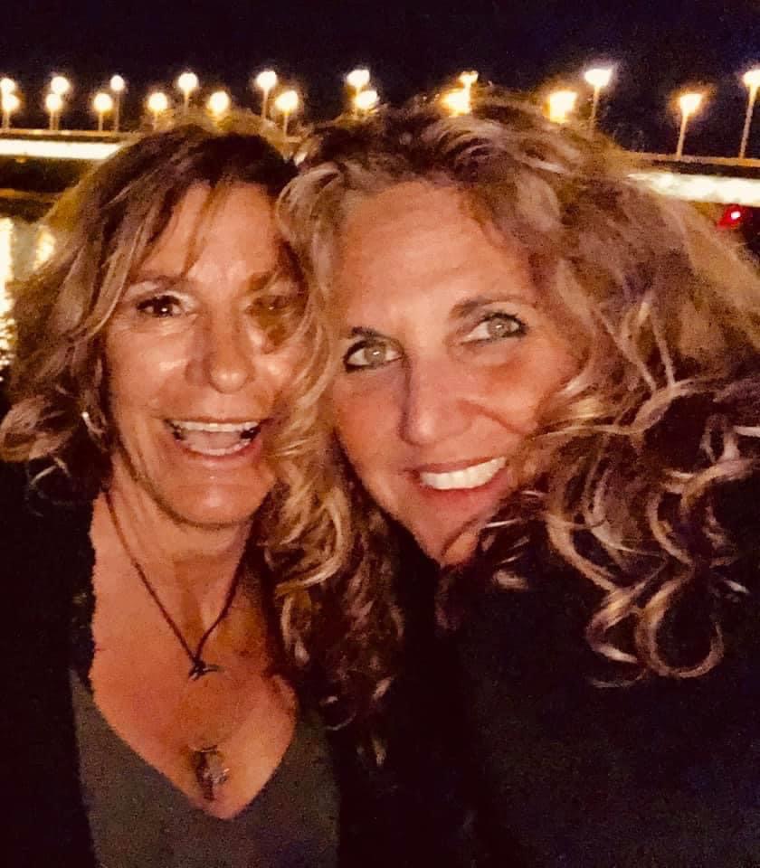 JenniferCorday's tweet photo. Me and my girl
#francineandjeanne
#jj
#lisab https://t.co/FrMUNUZBUG