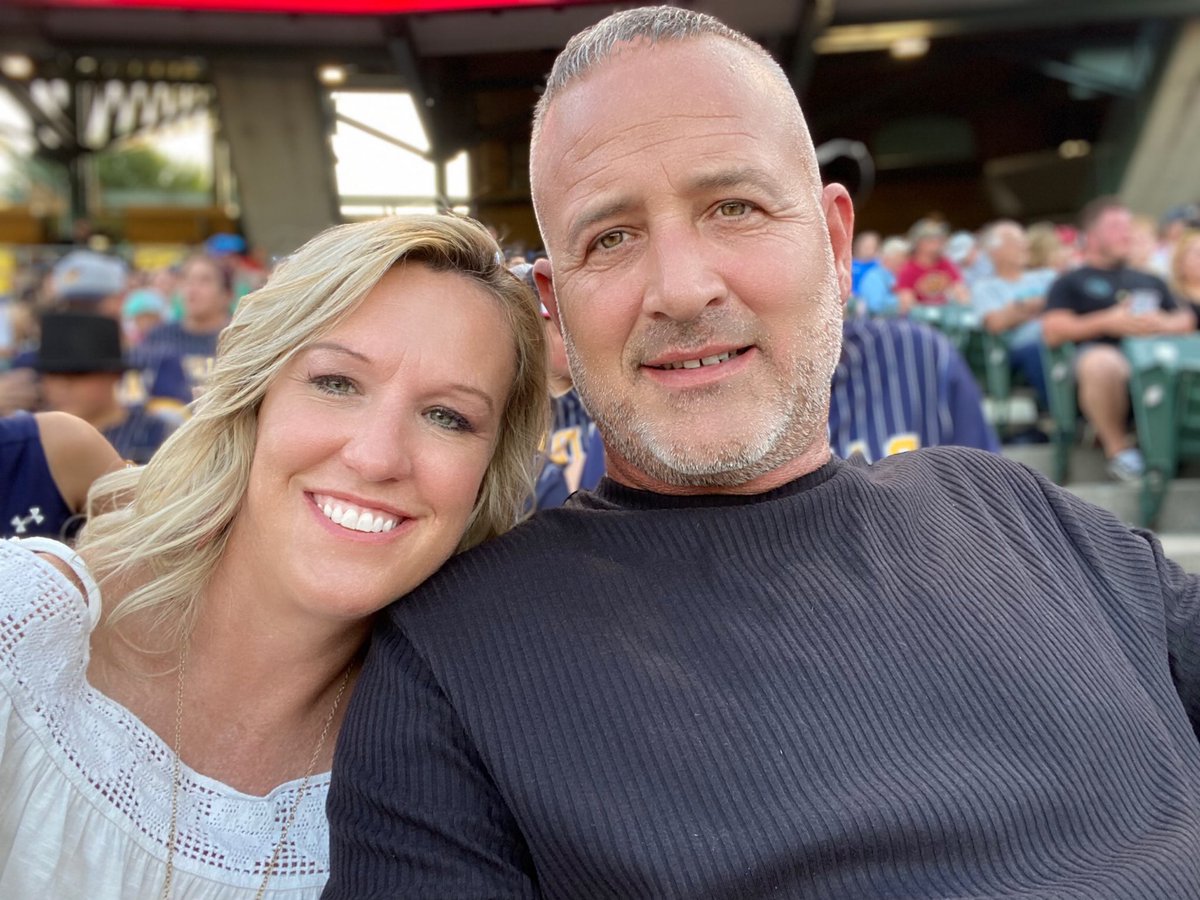 krissy_berry3's tweet photo. Catching a game to celebrate turning 43… Go Indians!  @TheVicIndy https://t.co/qV0P6sJ6cB