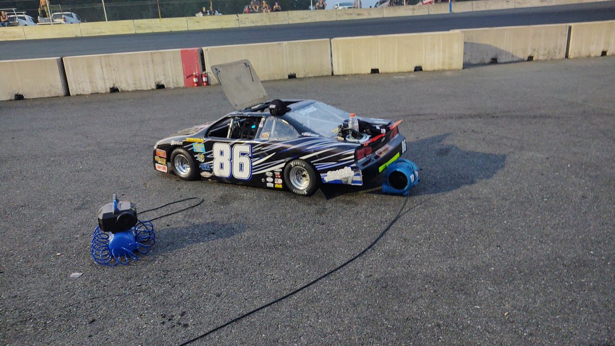 SprouseTeri's tweet photo. P4 finish after having to go the rear in the first twin.  
#86thecompetition
@ZachSprouse86 
@NSHSWolverines 
@Mechanix_Wear 
@zeroerrorracing
@SimpsonRacing 
@DominionRaceway 
#piferbrosbbq
#metadataforensics https://t.co/yA1JkvqhZX