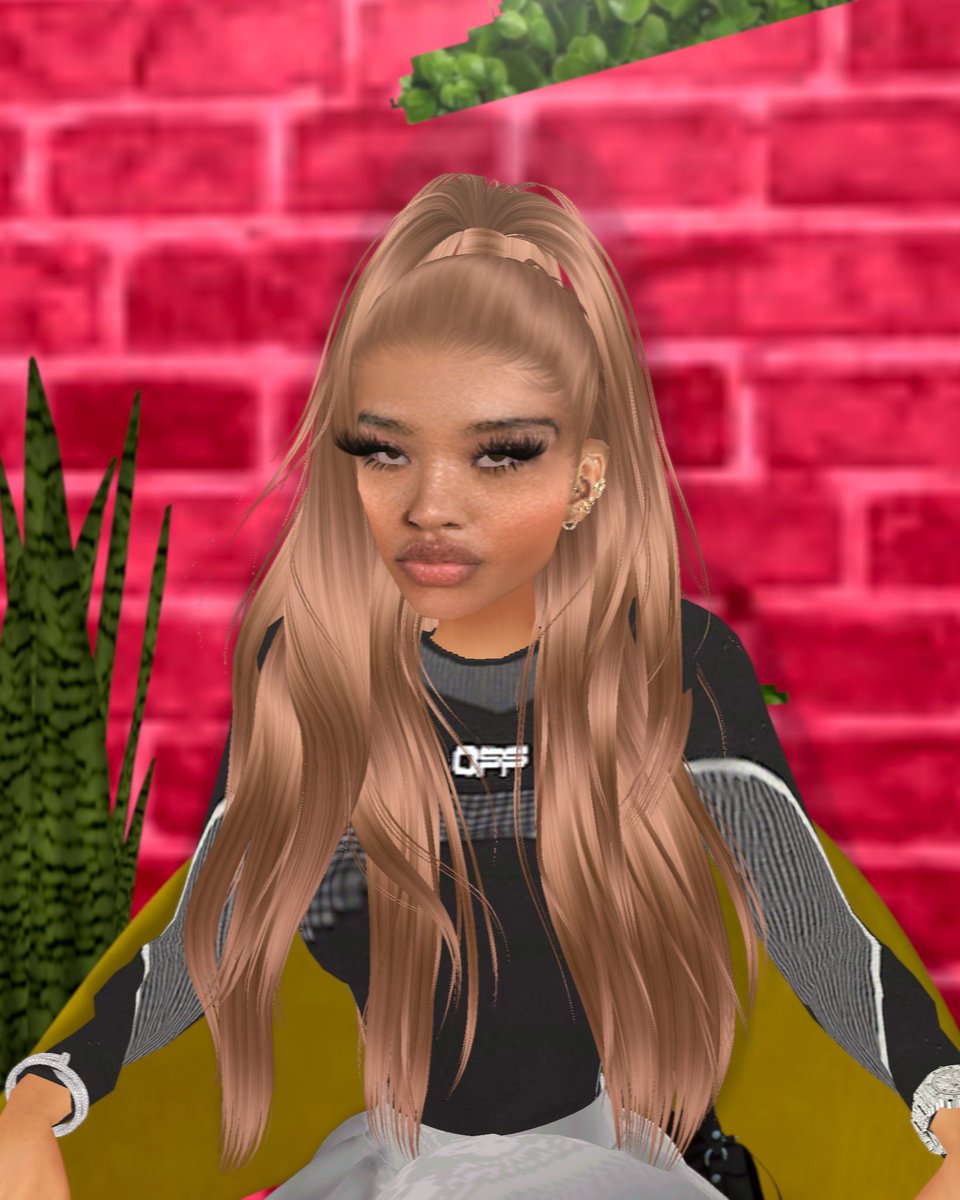 theselahm's tweet photo. 💇🏽‍♀️ https://t.co/dRaP8PArBI