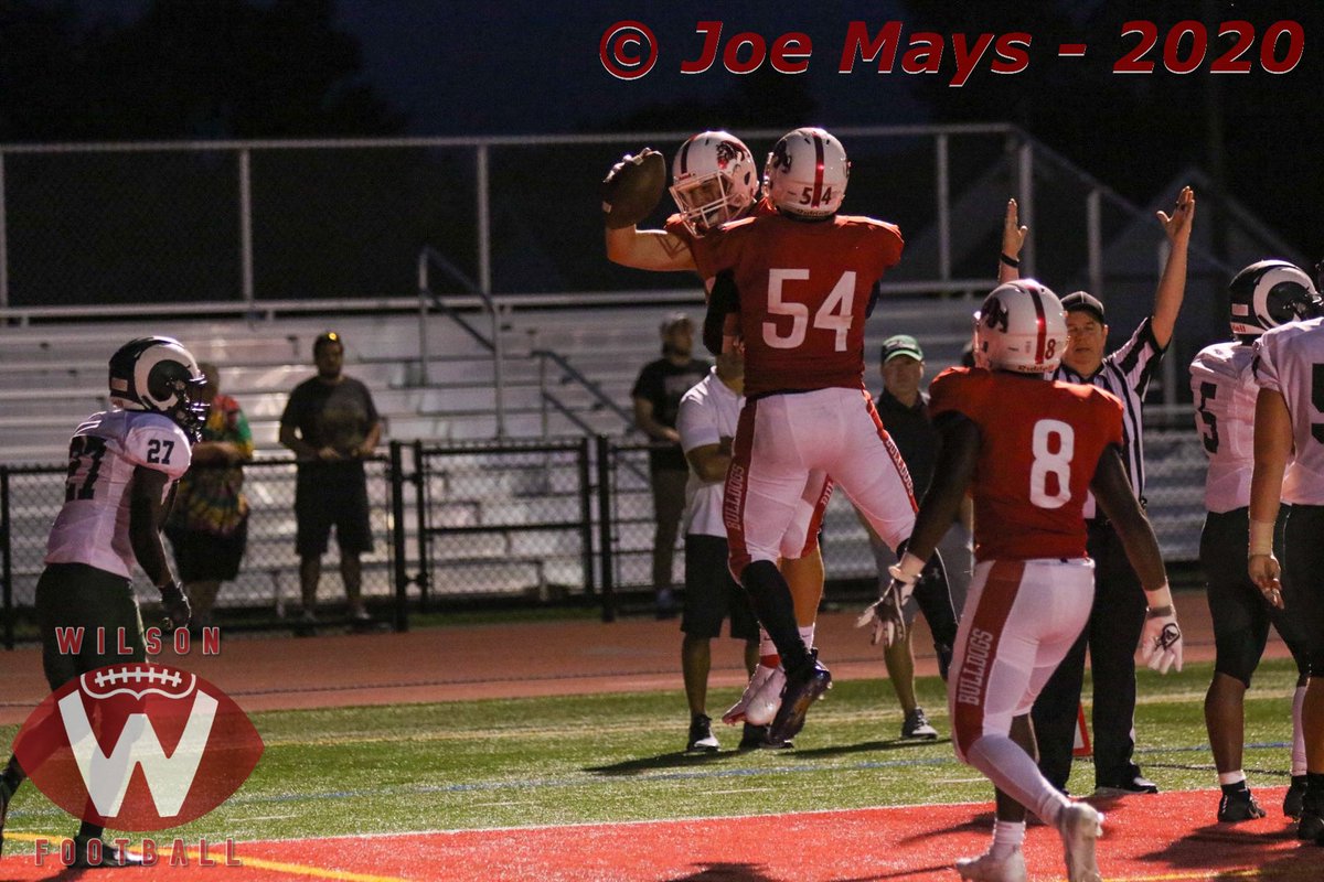 WilsonBulldogs's tweet photo. TD WILSON! Gooze rumbles in for 6, and Gannon Brubaker connects with Brady Kline for a beautiful 2-pt conversion! Bulldogs leads Central Dauphin 21-7, 9:49 left Q4. #BerksGameday #LLfootball #LLsports #PAHSFB #WilsonSD https://t.co/vRHK00afNc