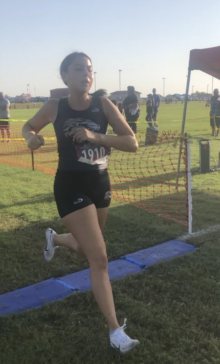 XcKaufman's tweet photo. The JV Girls XC team came away with 2nd place today @ the Run With The Lions Invitational. Kadence Wolfe led her team placing 1st overall, closely followed by Alexiss Renteria, earning 2nd. Yulibeth Delapaz also earned a medal(9th). We are proud of these ladies! @KaufmanISD https://t.co/xpG5obzvHP