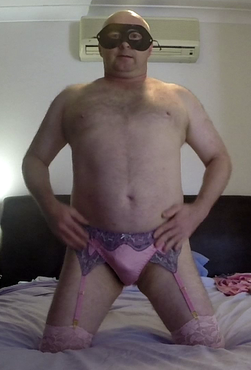 Just hanging out https://t.co/S1gAe2pTLu