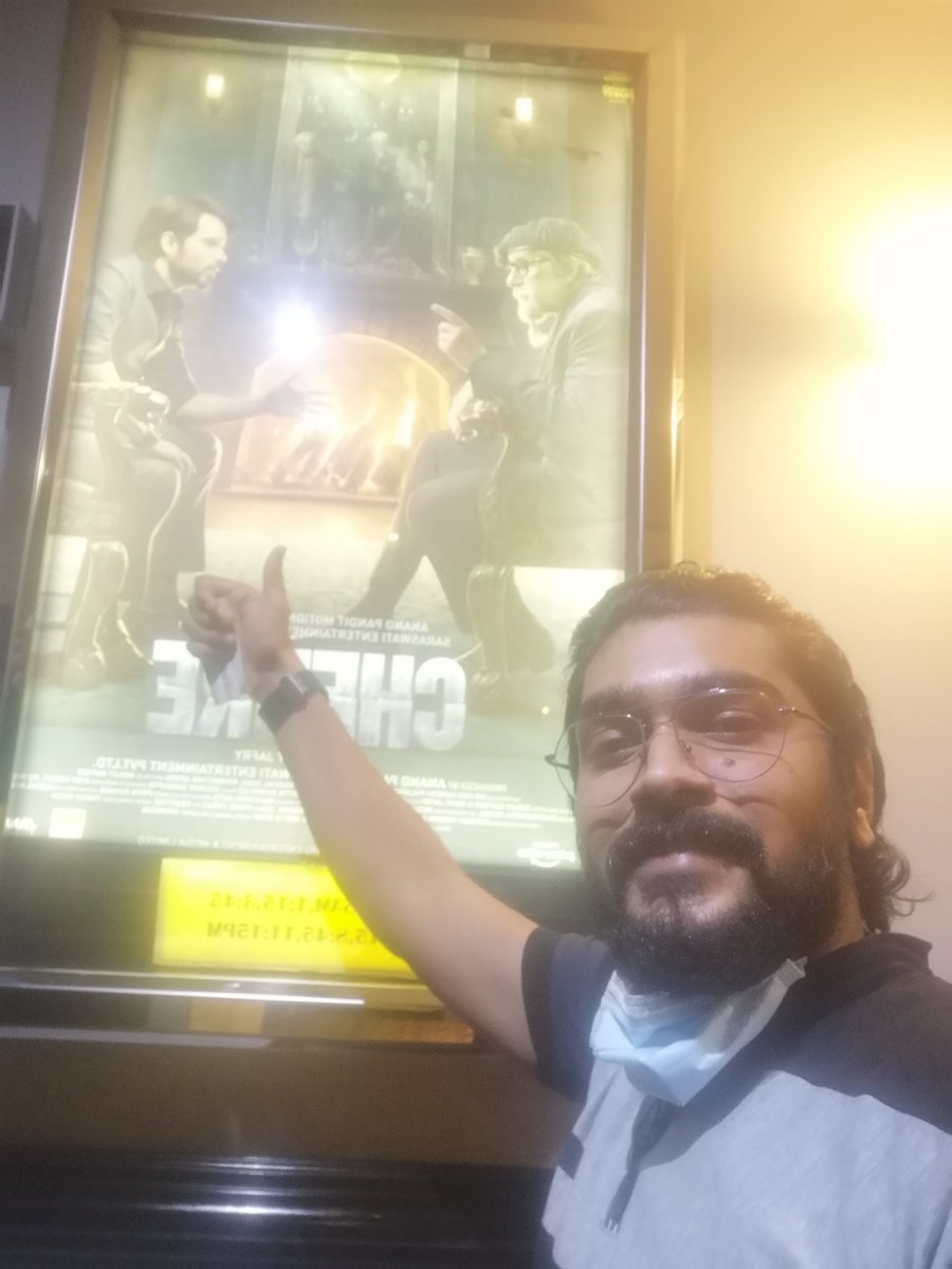 AnazAshrafEmmi's tweet image. FINALLY  watched #Chehre 
in.. #Qatar theater
IT'S COMPLETELY SEAT EDGED FILM really like it @emraanhashmi. Bhai kya acting itz really awesome Acting emmi.  some scenes ur eyes tell to everything @SrBachchan Sir really superb climax10 min &amp;amp; twist 👌🏻must watched. My rating 3.5/5