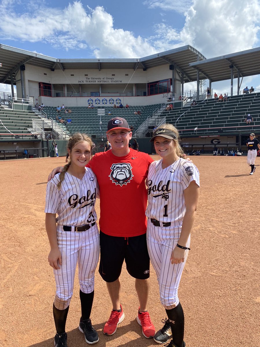 Thank you <a href="/UGACoachTony/">Tony Baldwin</a> for having me and <a href="/charlaclifton_1/">charla clifton</a> at your camp!! I had a great time and can’t wait for the next. 
<a href="/apgold04/">AP Gold - Barfield/Bird</a> <a href="/Syd_finch/">J.T. D’Amico</a> <a href="/alyssadicarlo8/">Alyssa DiCarlo</a>