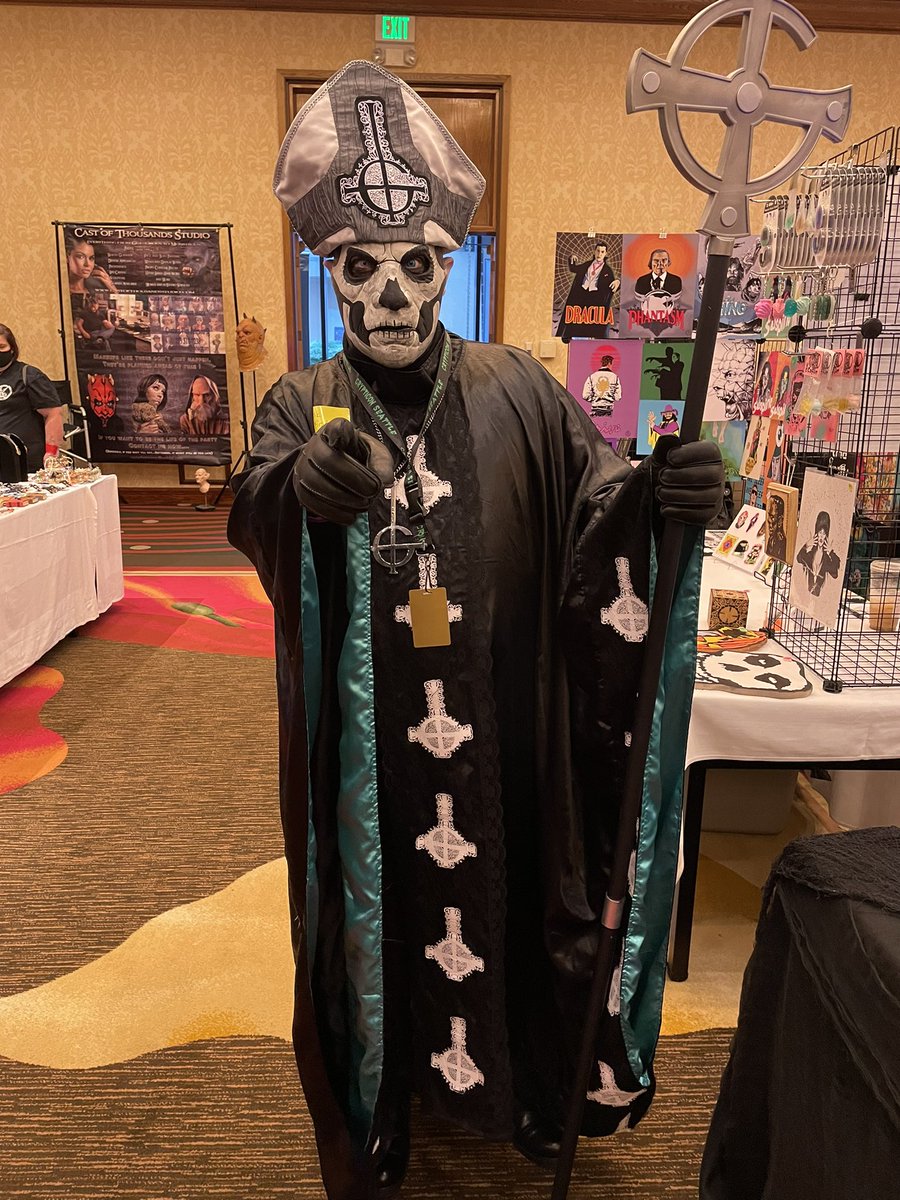 wiccaburr's tweet image. Day 2 of @crypticon and it was a fun time as I got to see lots of sweet costumes. #crypt21 #crypticonseattle