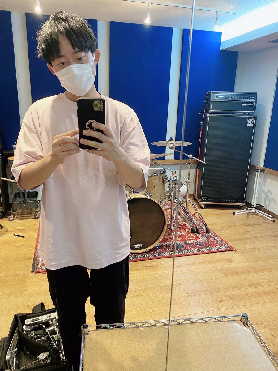 Stereoman02's tweet photo. 今日も吉祥寺でドラムレッスン🥁

次回までの課題: ゴスペルチョップスの鬼強化🔥

いつもドラムレッスンで利用してるスタジオ@studiokicca のドラムが大好きな@Yamahadrums_jp のOAK CUSTOMに変わってた🙌

暖かい上品な音で好き。

#ドラムレッスン
#吉祥寺
#ドラマー
#ドラム
#yamaha 
#oakcustom https://t.co/U73rx7Epx5