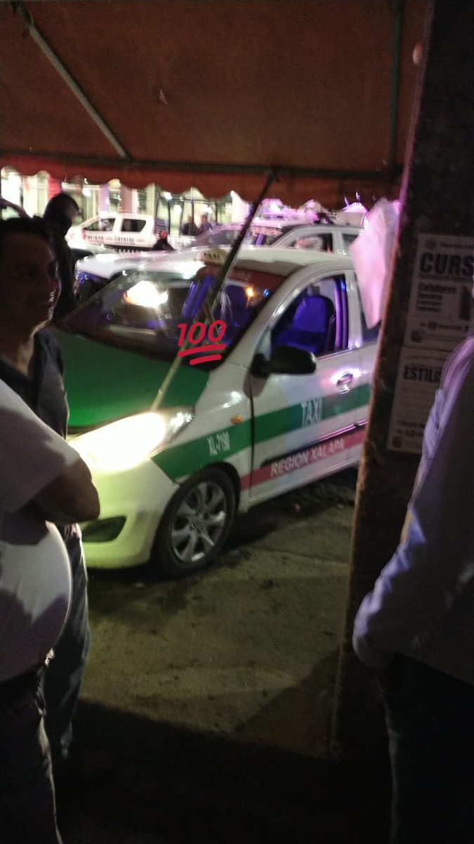XalapaEnAlerta's tweet photo. #UltimsHora
Se registra aparatoso accidente en la campo de tiro . Una patrulla de la municipal involucrada .
##Xalapa #Veracruz https://t.co/Gv6M15zBbz