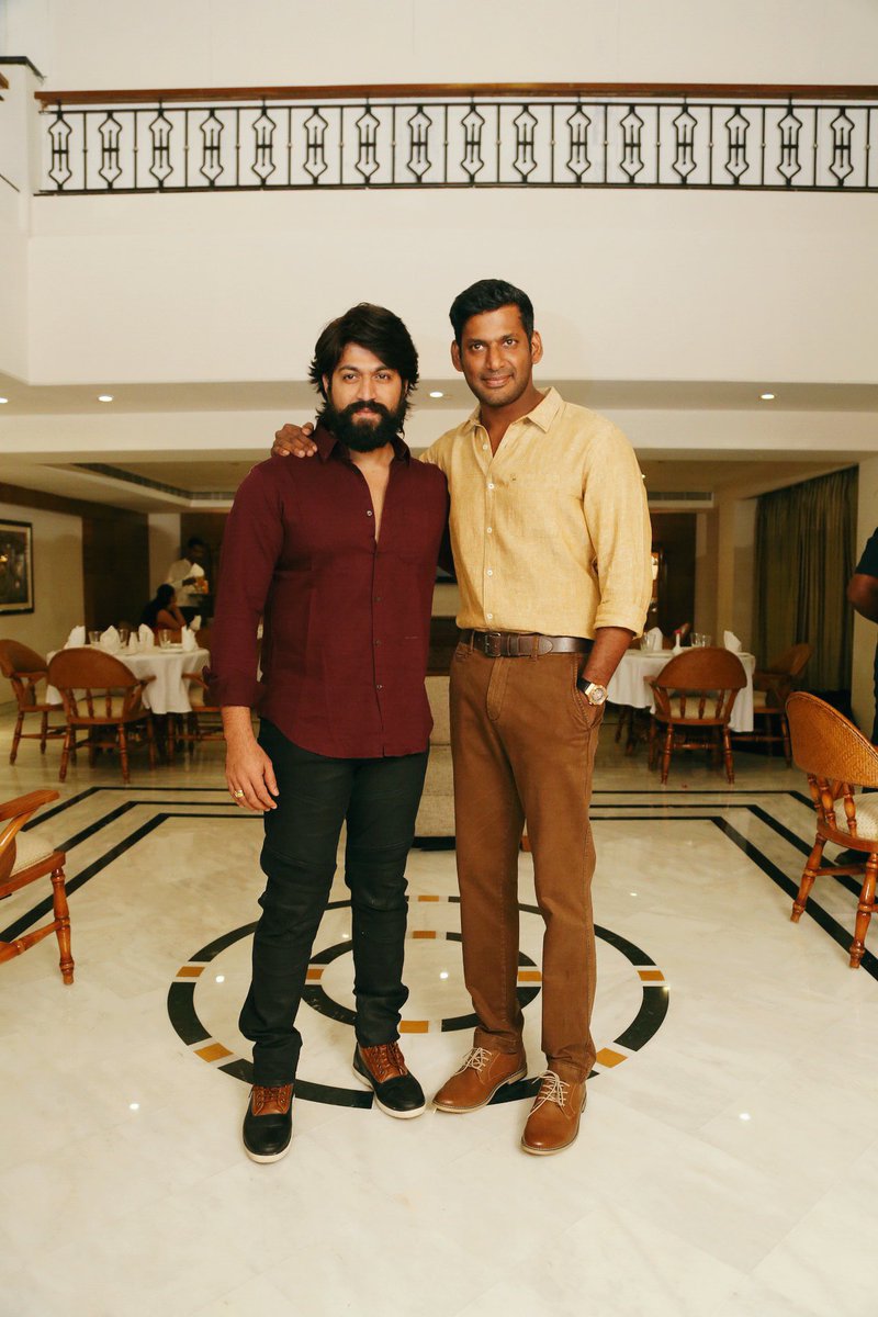 Wishing A Very Happy Birthday @VishalKOfficial Brother On Behalf Of @TheNameIsYash BOSS Fans♥️

All The Best For #VeerameVaagaiSoodum And Your Future Project's 🤗♥️

#HappyBirthdayVishal 
#KGFChapter2 #YashBOSS