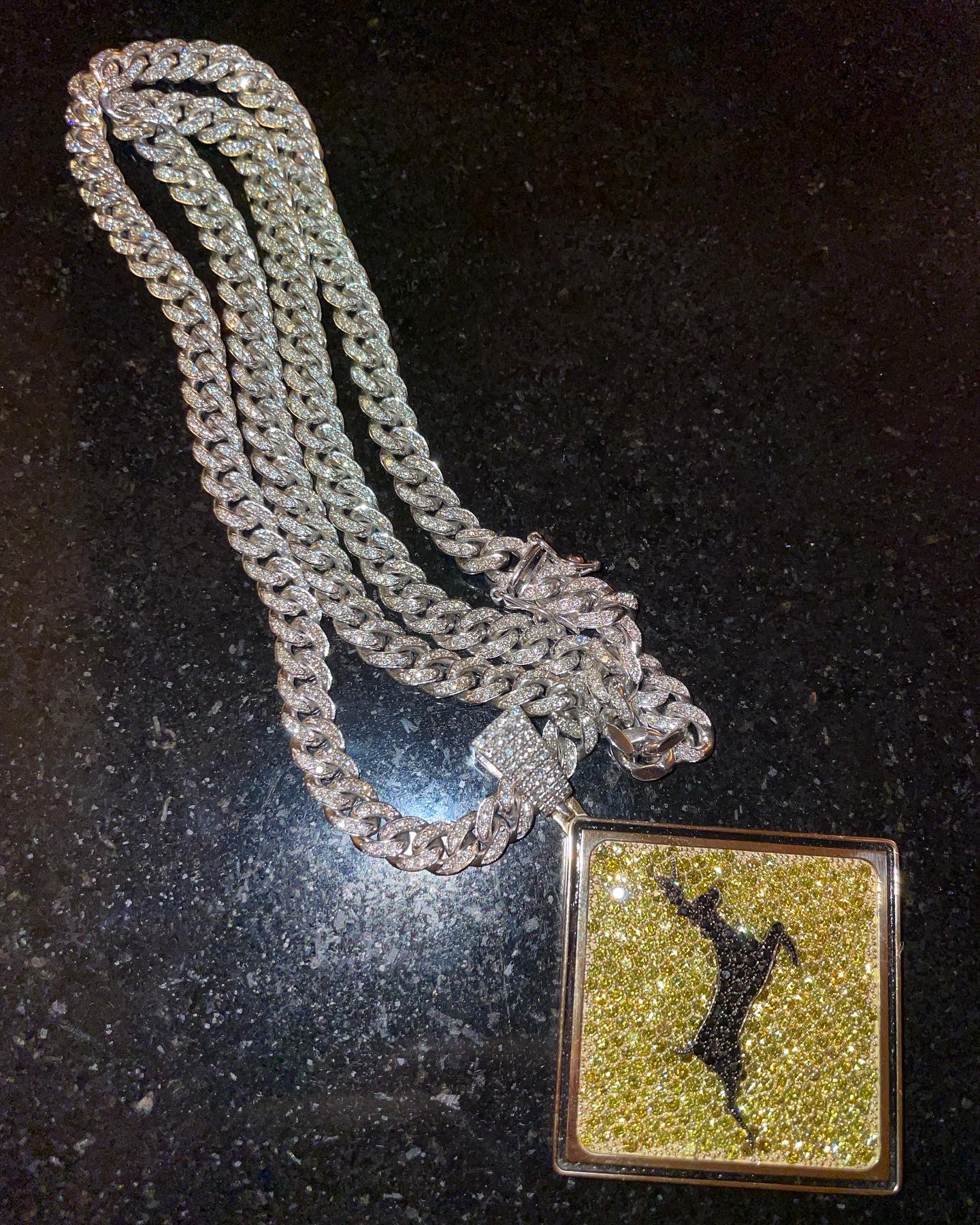 イエローバックス ¥ellow bucks ネックレス 値下げしました-
