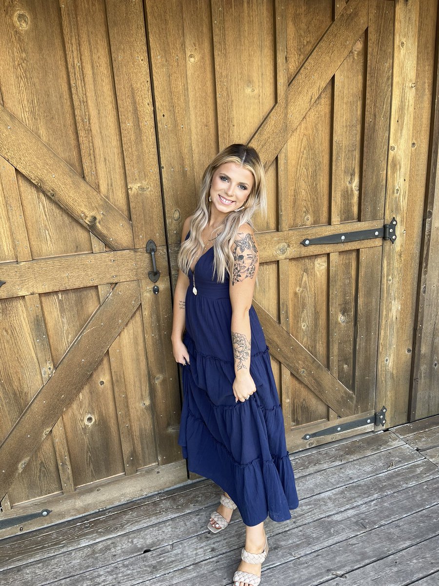 tyy_sellmann's tweet photo. weddings are my favorite! https://t.co/TfnPr5hdmh